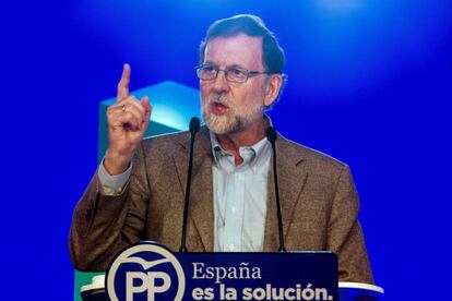 El presidente del Gobierno, Mariano Rajoy, participa en su primer acto de campaña electoral en Cataluña, en Lleida.