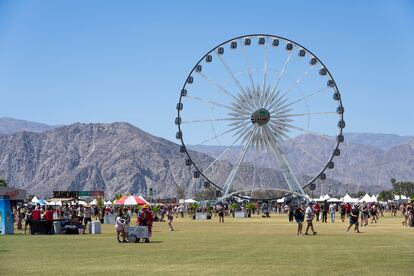 Asistentes al segundo fin de semana de Coachella 2023.