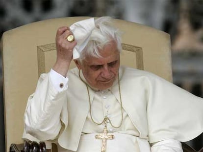 El papa Benedicto XVI, durante su audiencia pública semanal en el Vaticano.