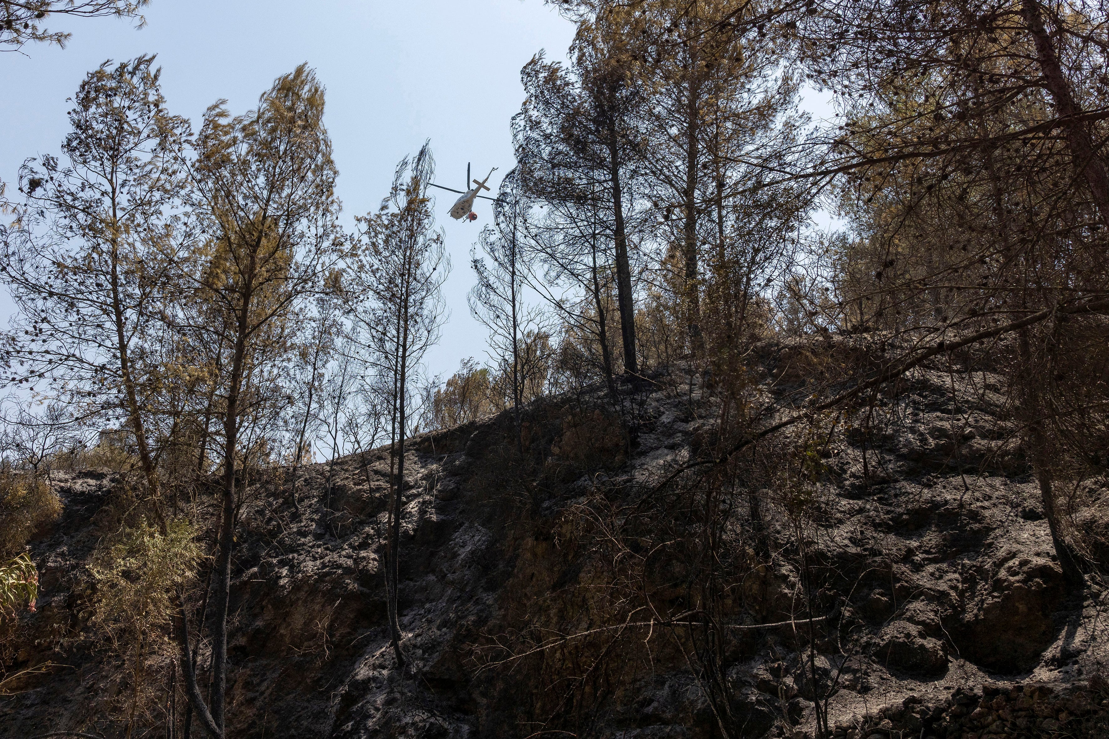 Incendio de la Vall d'Uixó, vistas de Artana en el interior del pueblo y del termino municipal.