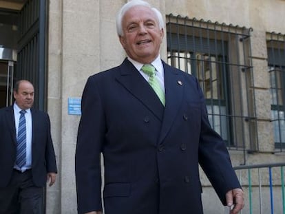 José Luis Baltar, a la puerta de los juzgados de Ourense