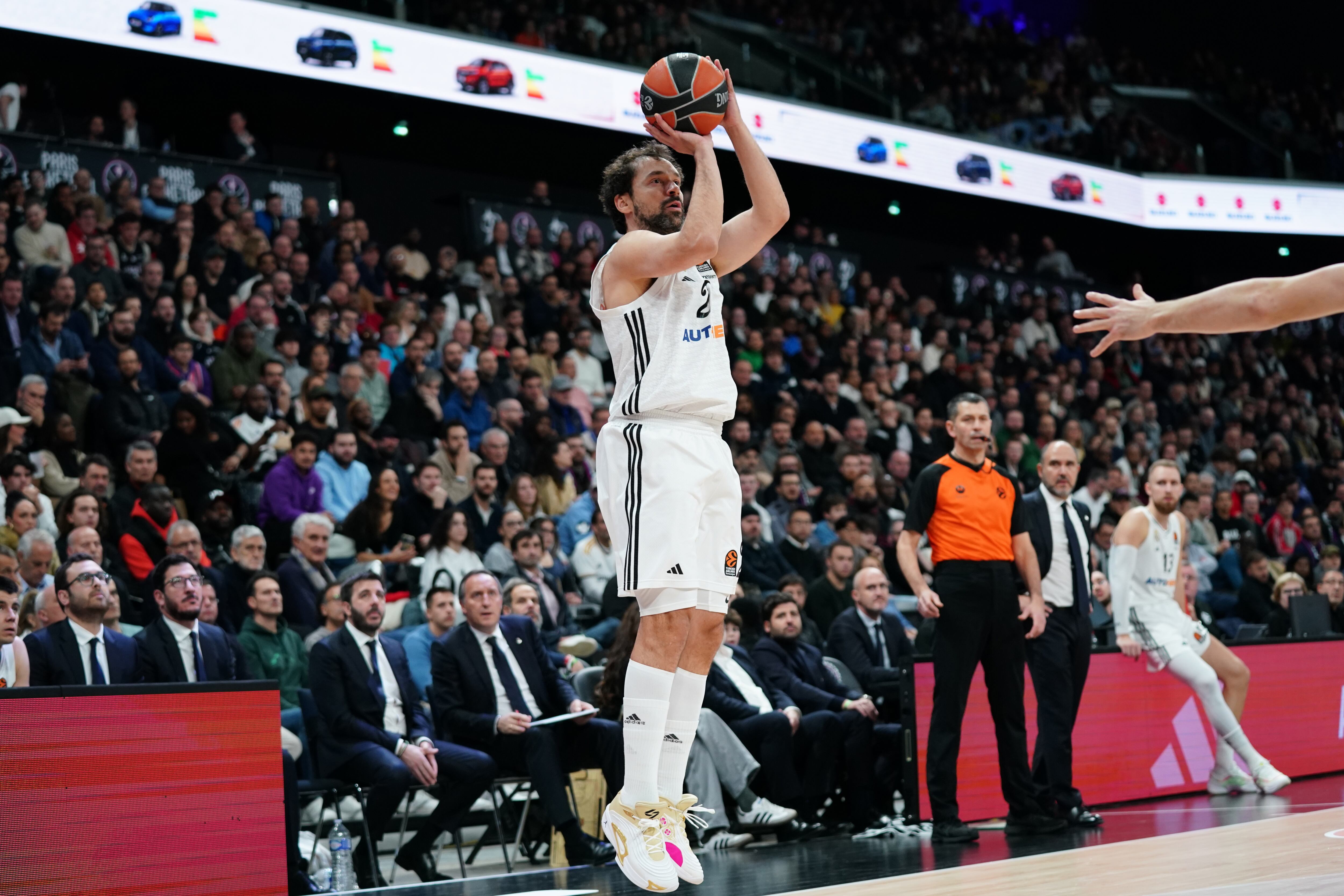 Sergio Llull, en primera línea: el escolta del Madrid bate este viernes el récord de partidos en la Euroliga