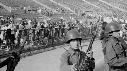 El Estadio Nacional en Santiago de Chile tras el golpe contra el Gobierno del presidente Salvador Allende, en septiembre de 1973.