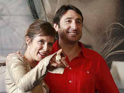 Aitana Sánchez-Gijón y Carmelo Gómez, ayer en la presentación de <i>La carta esférica.</i>