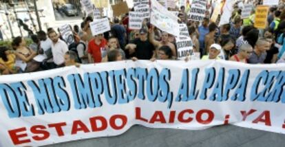 Cabecera de la marcha laica en Madrid