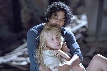 Junto a Naveen Andrews en 'Sense8'