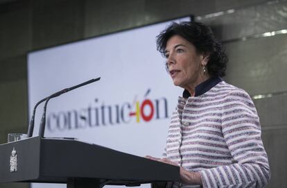 Celáa, durante la rueda de prensa en La Moncloa. 