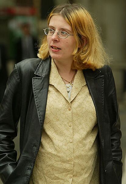 Debbie Wyatt, madre de Charlotte, ante el Tribunal Superior en Londres, ayer.