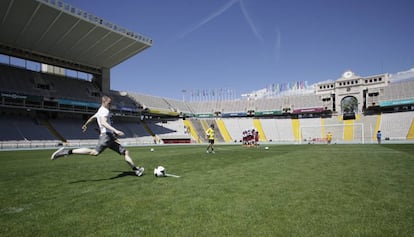 Assaig d'una de les activitats de l'Open Camp a l'Estadi Olímpic de Montjuïc.