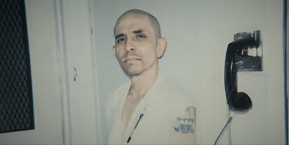 César Fierro en una fotografía tomada durante su encarcelamiento en Estados Unidos.