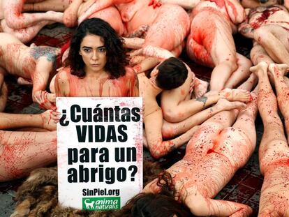 Animalistes protesten a Barcelona contra la indústria pelletera