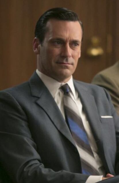 Jon Hamm, caracterizado como Don Draper, en la serie 'Mad Men'.