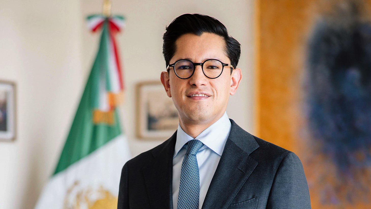 Roberto Velasco a escena: moverse lo justo