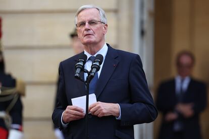 Michel Barnier, este jueves durante una rueda de prensa en París.  