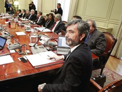 El pleno del Consejo General del Poder Judicial. En primer t&eacute;rmino, su presidente, Carlos Lesmes.  