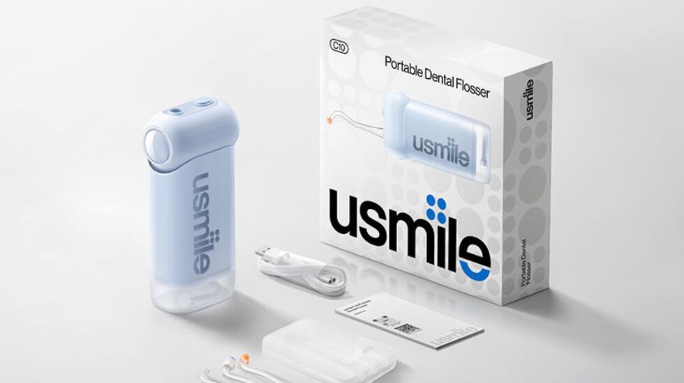 Este Irrigador dental portátil incluye tres boquillas especiales.