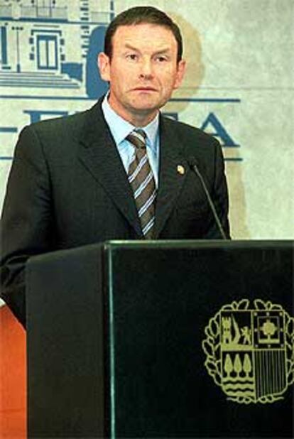 El <i>lehendakari,</i> Juan Jos Ibarretxe, durante su declaracin.