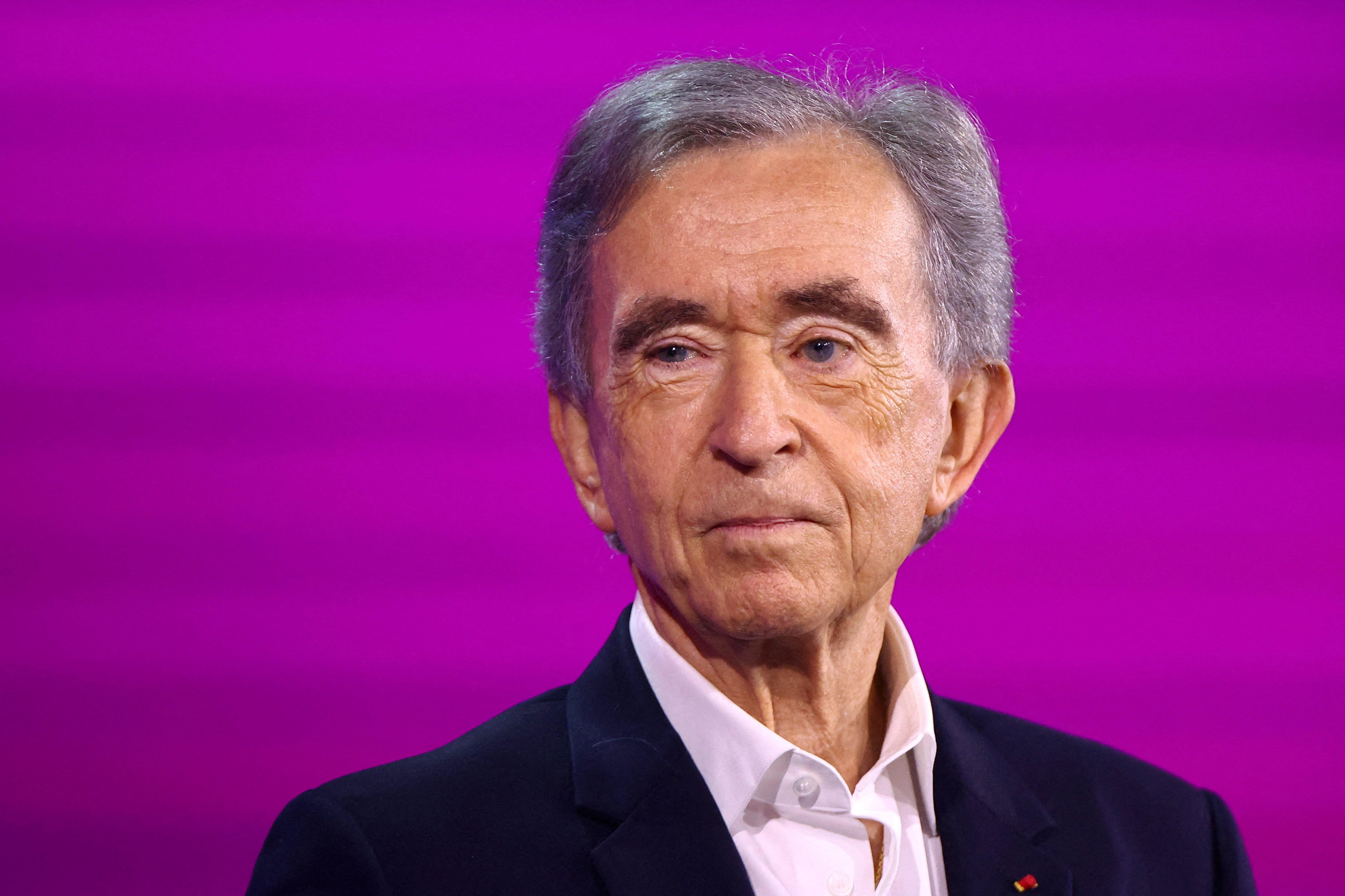 El hombre más rico de Francia, Bernard Arnault, nombra nuevo responsable de su firma de inversión y enfila su sucesión