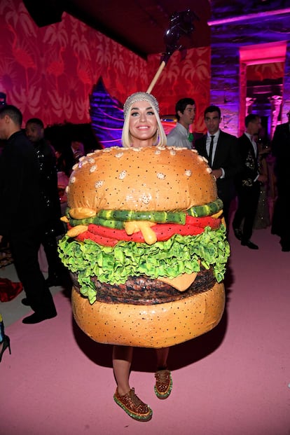  Katy Perry's look for the Met after party was just as striking: a hamburger dress also by Jeremy Scott.