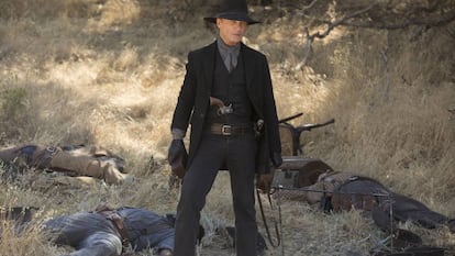 Ed Harris, en la segunda temporada de 'Westworld'. En vídeo, tráiler de la segunda temporada de la serie. HBO
