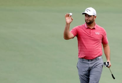 Rahm, tras un birdie en el 15.