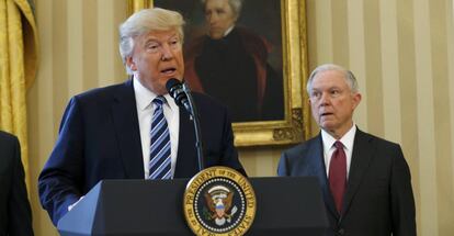 Trump y Sessions, este jueves en la Casa Blanca.