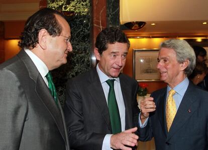 Jose Manuel Revuelta, presidente de Navantia, Mario Armero, Vicepresidente ejecutivo de Anfac y Eduardo Montes, presidente de Unesa.