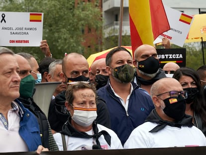 El líder de Vox, Santiago Abascal, este sábado durante el acto convocado por Vox en homenaje a las víctimas del etarra Henri Parot en Arrasate-Mondragón.