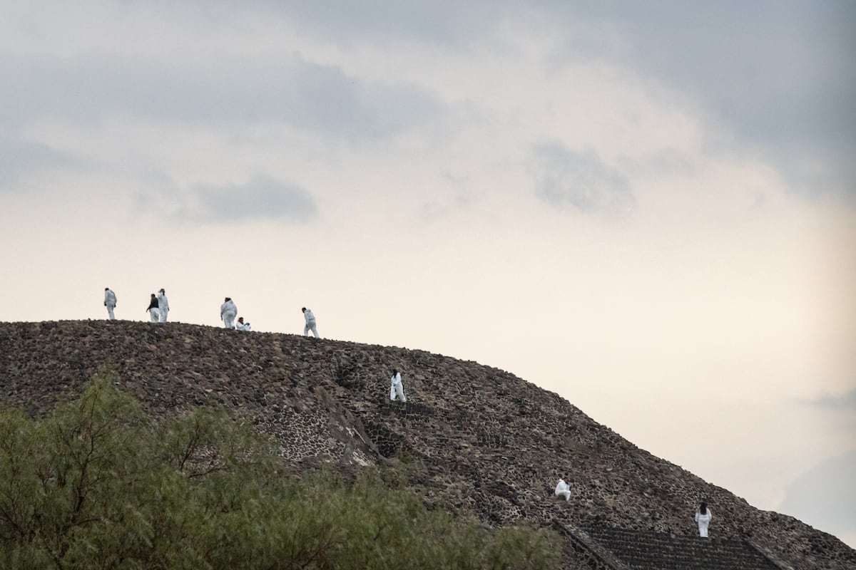 Las balas volaban desde lo alto de la pirámide contra los turistas, en Teotihuacán: “Nos espantamos y dije ‘a ver dónde nos vamos”
