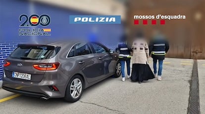 Una de las arrestadas en la operación policial