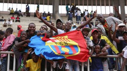 Aficionats en un amistós del Barça.