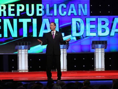 Republican National Committee Chairman Reince Priebus addresses the audience before the Republican candidates' debate in Miami March 2016.