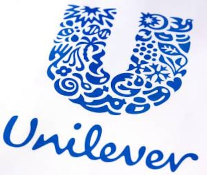 La multinacional anglo-holandesa de bienes de consumo Unilever elevó en un 11 % su beneficio neto atribuido en 2013, hasta los 4.842 millones de euros, gracias al aumento de sus ventas en los mercados emergentes, informó a la Bolsa de Valores de Londres. EFE/Archivo