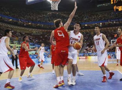 Partido de la primera ronda de baloncesto masculino entre España y China.