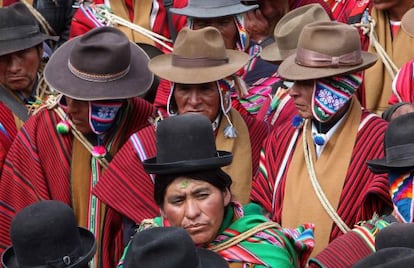 Seguidores de Evo Morales se manifestaron el lunes a su favor