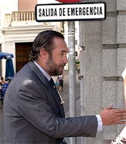 Isidoro Beneroso, ayer, entrando en la sede de El Monte.
