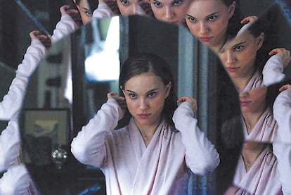 <i>Black swan<</i>, de Darren Aronofsky, protagonizada por Natalie Portman.