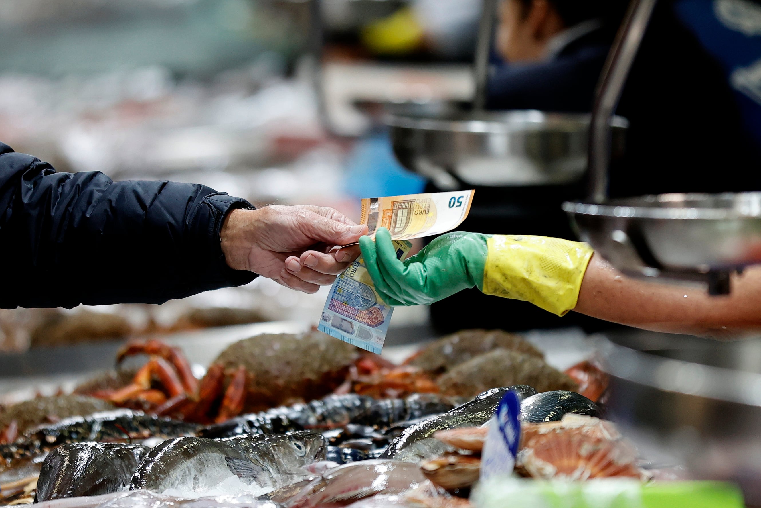 Nochebuena 2024: Una cena más cara, y también más abundante 