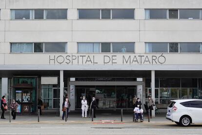 El Hospital de Mataró, que ha aumentado las camas de UCI por el incremento de ingresados.