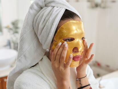 Artículo de EL PAÍS Escaparate sobre mascarillas faciales para pieles maduras, deshidratadas y mucho más.