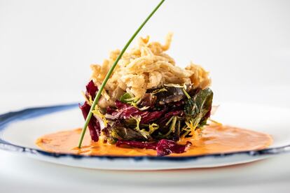 Amanida amb espardenyes al restaurant El Roser 2.