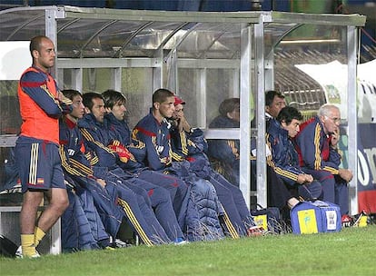 El combinado nacional de fútbol cae en Belfast ante Irlanda del Norte en el partido de clasificación para la Eurocopa del 2008.