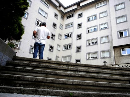 Vista general este jueves de la calle Juan Darriba de A Coruña, donde ha sido asesinada una mujer de 52 años.