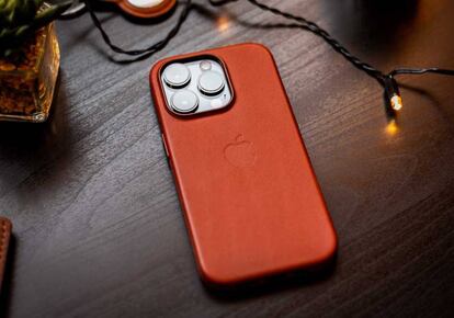 Trasera de iPhone con una funda