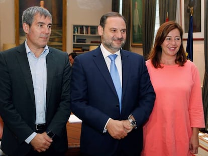 Fernando Clavijo, José Luis Ábalos y Francina Armengol, este martes en Madrid. 