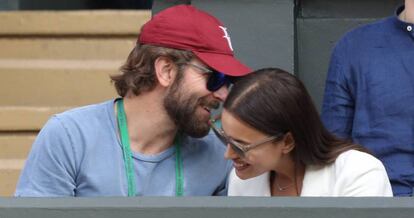 Bradley Cooper e Irina Shayk en Wimbledon.