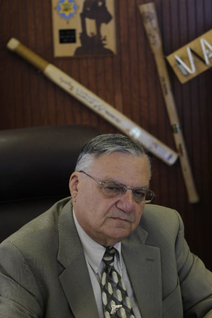 Joe Arpaio, en su despacho.