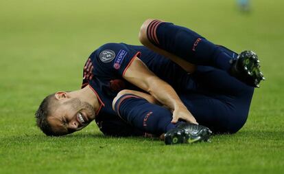 Lucas Hernández, lesionado ante el Olympiacos este martes.