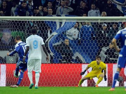 Yarmolenko marca de penalti ante Casillas