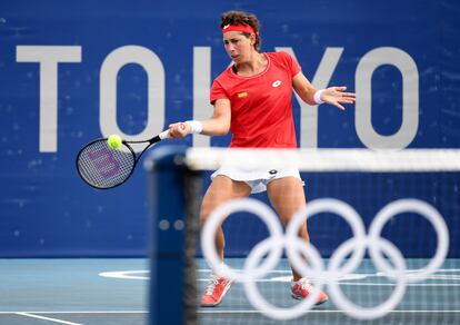 Carla Suárez, durante un partido en el Ariake Tennis Park.